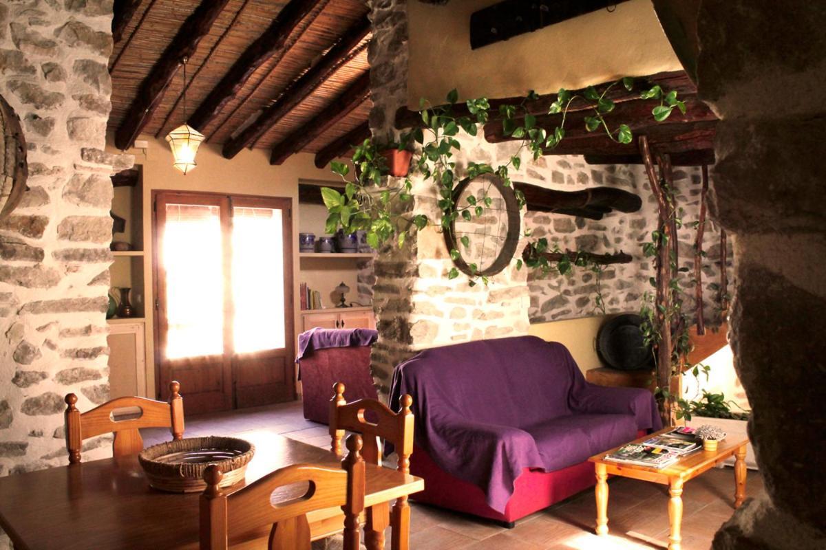 Buhardilla Rustica En La Vall De Gallinera Aparthotel Patro Luaran gambar